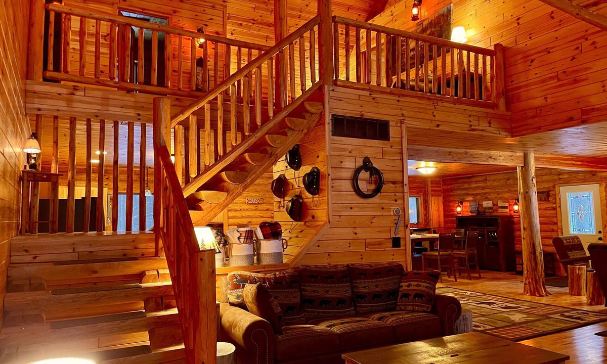 Johannesburg Cabin | 10 Acres - Hot Tub - Groups. Enchanting serenity, fun, nature & spaciousness.
