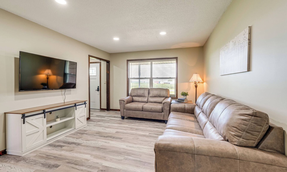 Hemlock House | 12 Mi to Mississinewa Lake: Peaceful Retreat