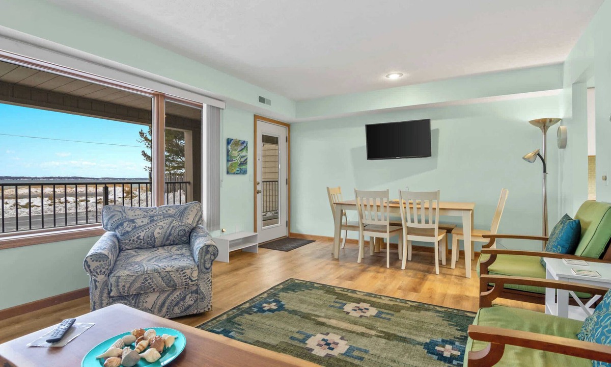 Elk Rapids Condo | #16 ELK RAPIDS BEACH CONDOMINIUM