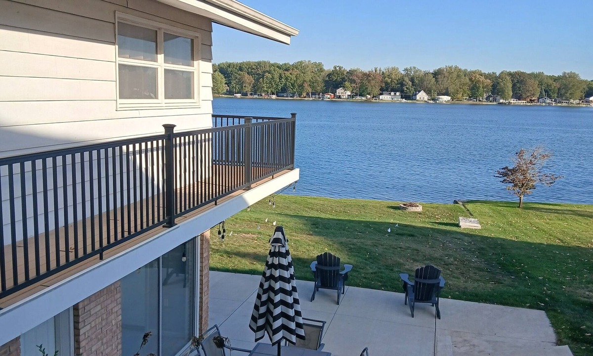 Coldwater Cottage | 3br-Lakefront w/Private Dock and Water Toys on All-Sport Archer Lake