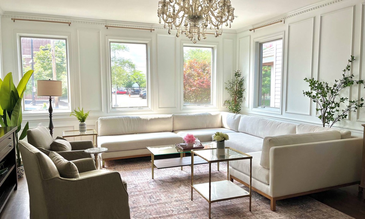 Avondale House | 6 BDRM/6 BATH LUX Avondale Home, Sleeps 15, Rooftop Deck & 2 Car Garage!