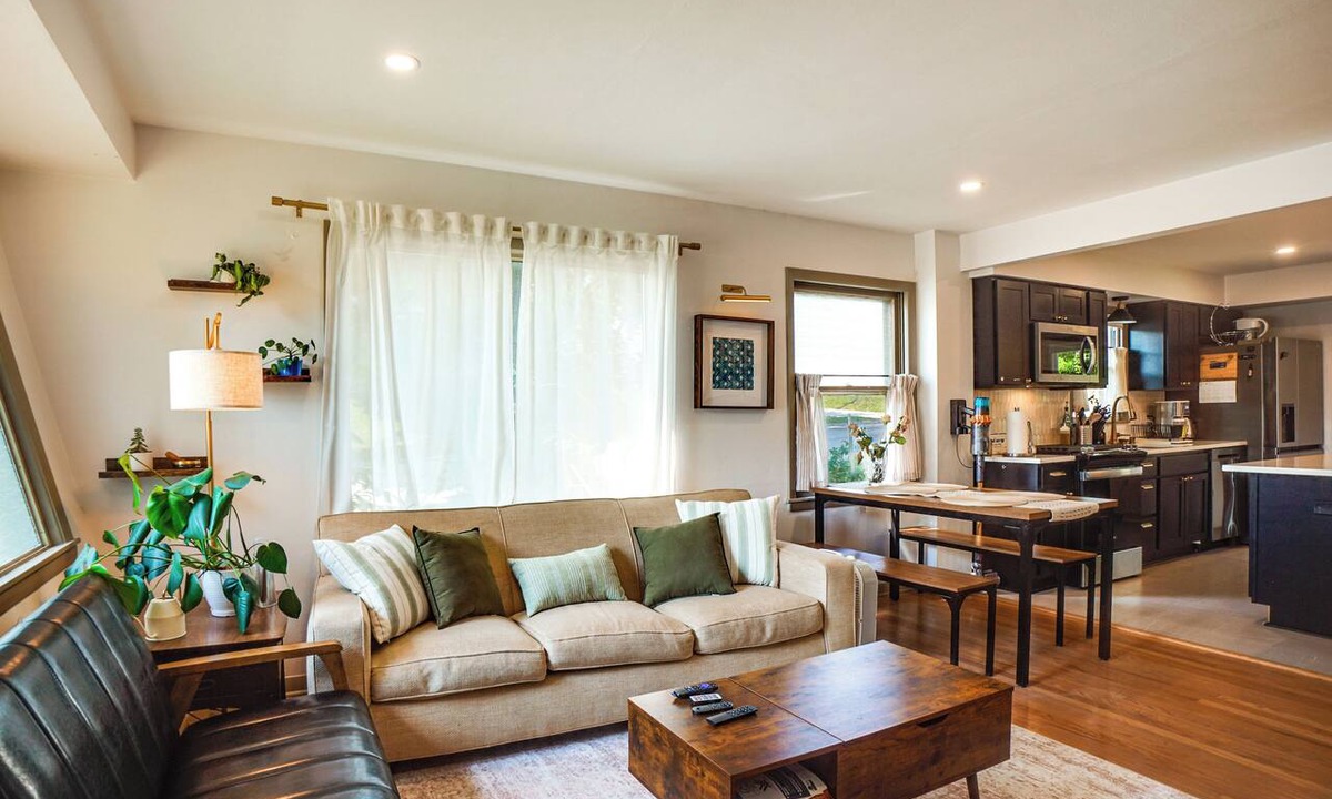 Cudahy House | 6 Mi to Summerfest Park: Home w/Game Room!