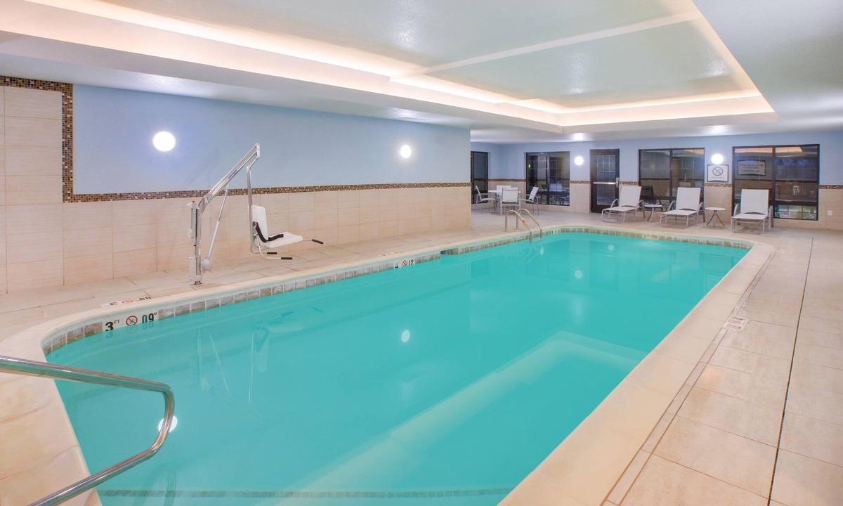 Benton Harbor Apartment | Accessible Studio w/Walk-In Shower & Breakfast