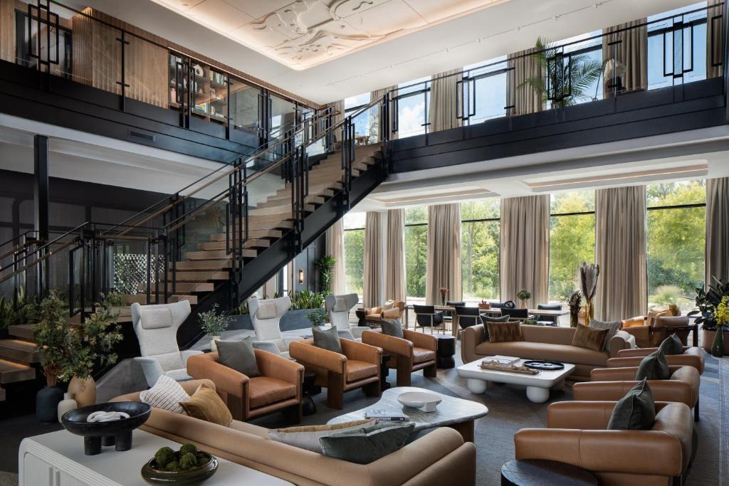 Forest Hills Hotel | Ada Hotel