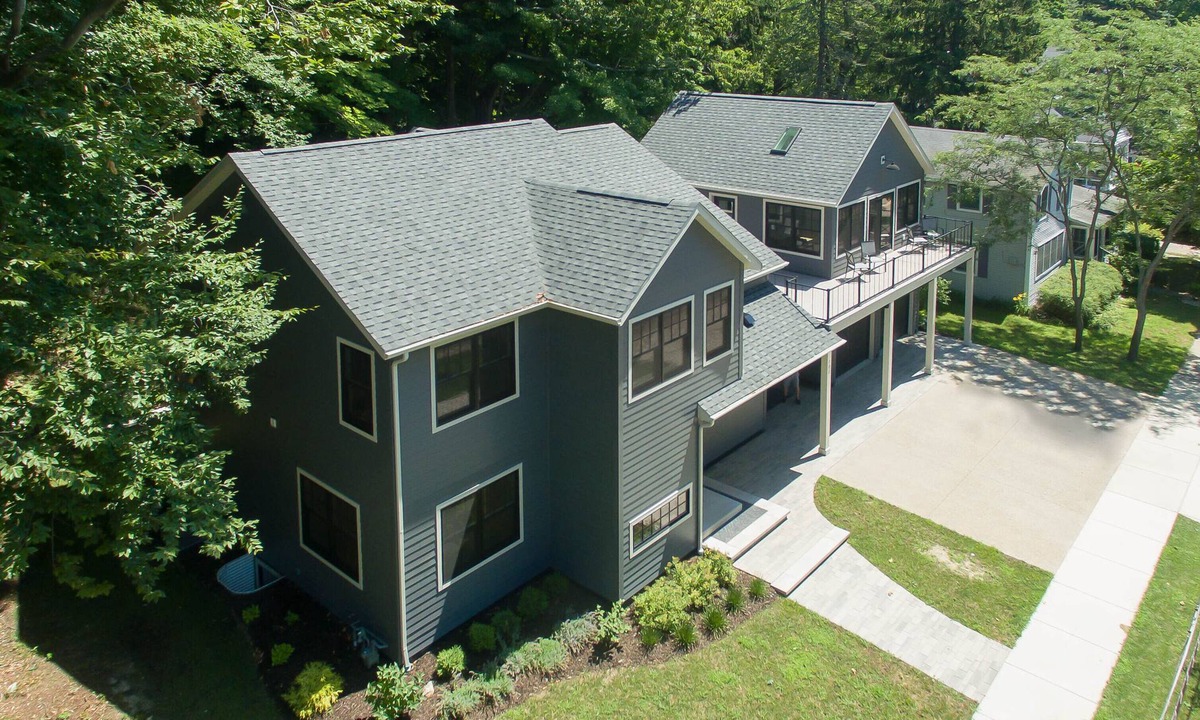 Saugatuck House | AMAZING NEWER HOME WITH LAKE VIEWS, steps away from shops and restaurants.