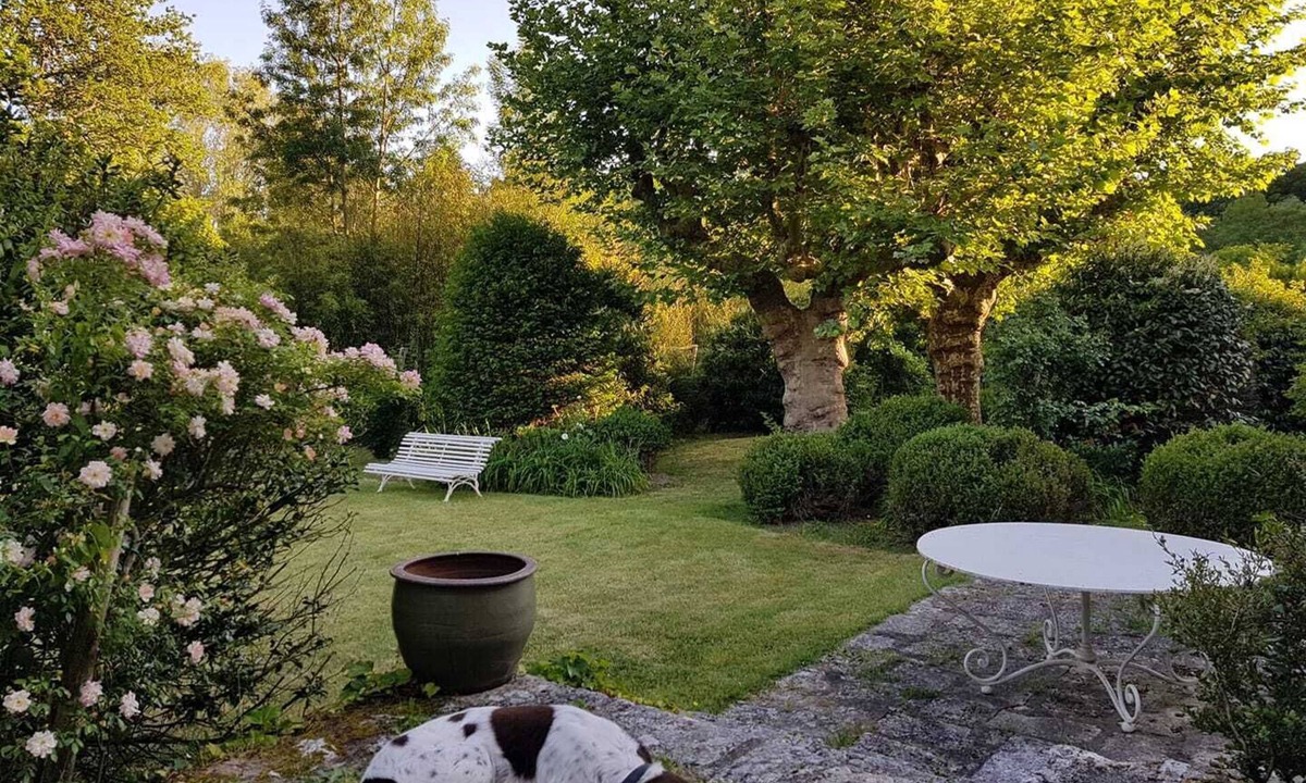Huisseau-sur-Cosson House | Ancient watermill close to Chambord and Blois- Loire Valley. Pet-Friendly