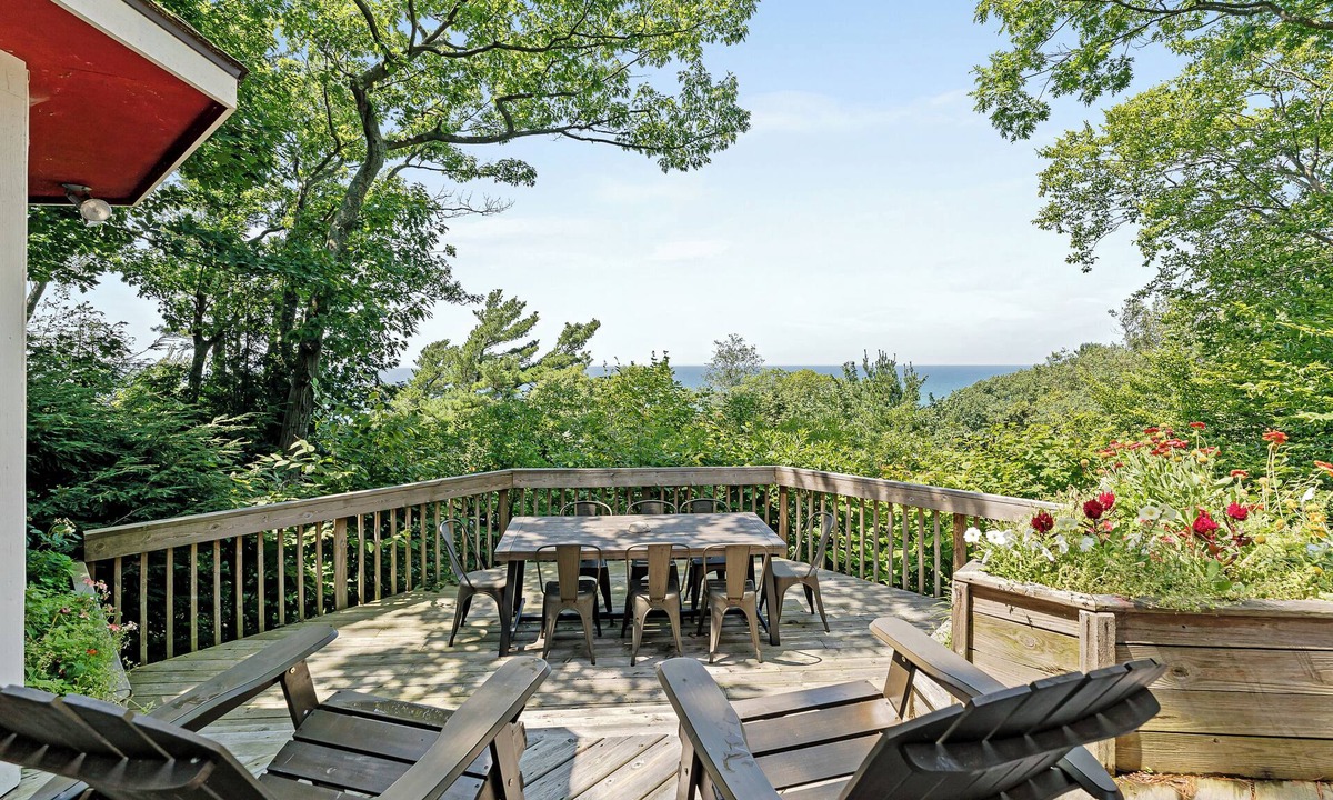 Shelby House | Apache Lake House | Lake Michigan Views | Secluded Retreat Elevated/peaceful