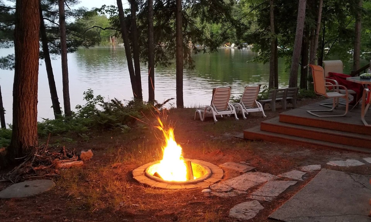 Mayfield House | Beachfront 1-bedroom home, 15-min. drive to Traverse City. Private and peaceful