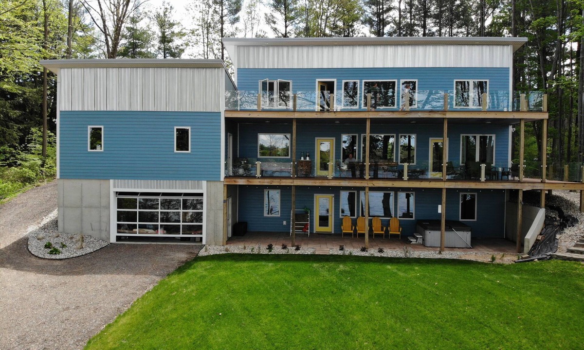 Grant House | Beautiful New Lake House: Perfect For Extended Family Vacation