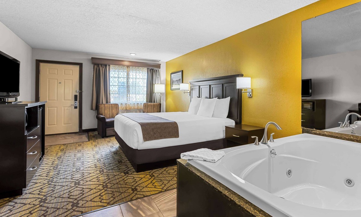 Harbor Springs Hotel | Best Western of Harbor Springs