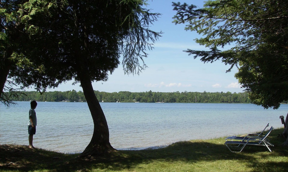 Kewadin Cottage | Birch Lake Cottage, Elk Rapids, Waterfront Property near Traverse City