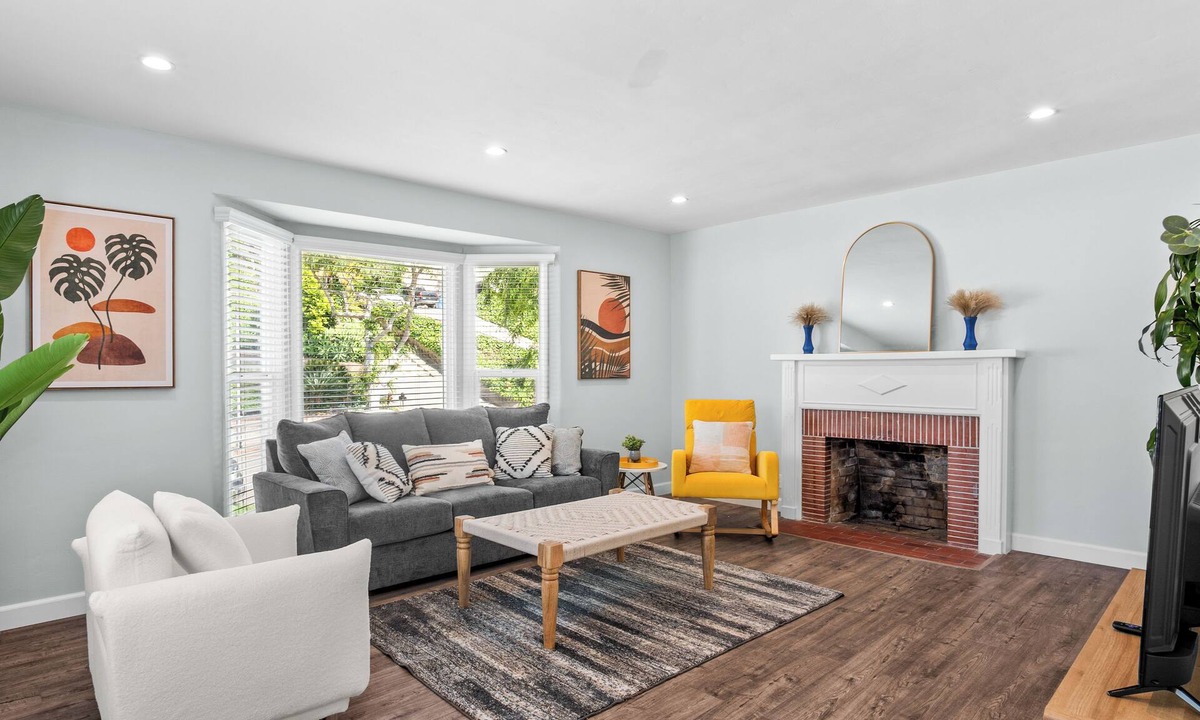 Alhambra House | Boho 3BR Alhambra, Sleeps 8, Pet OK, DTLA/Disney/Universal/World Cup/Olympics