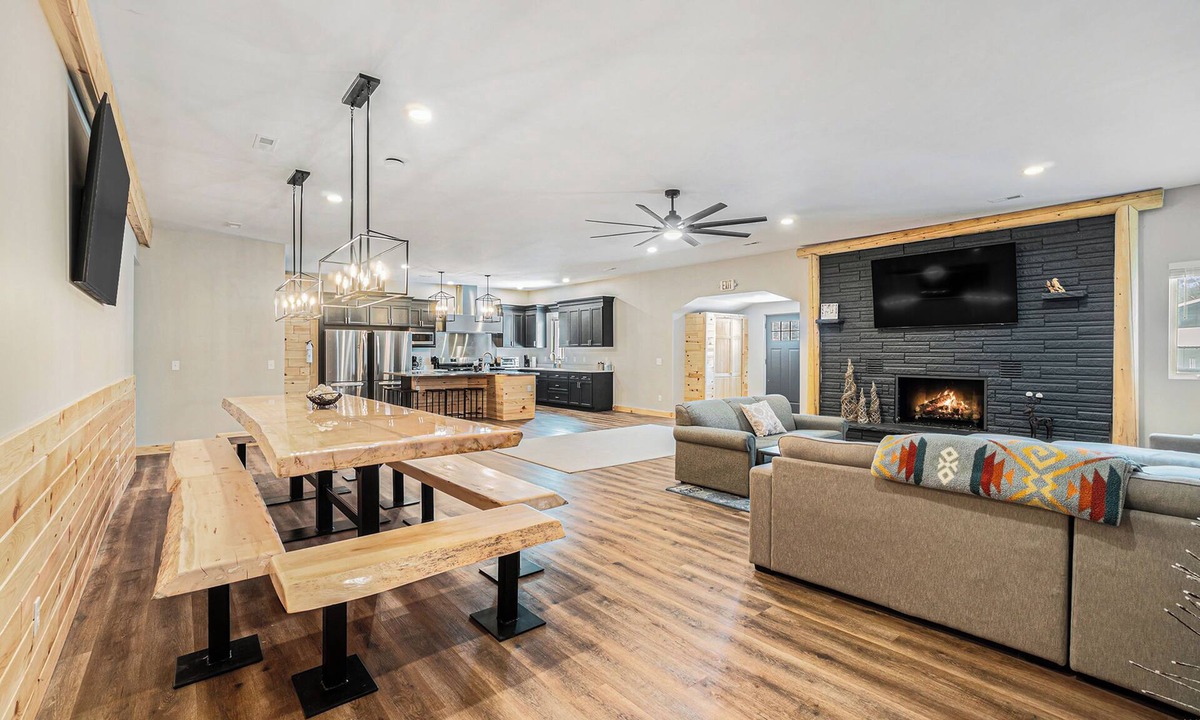 Lewiston House | Bowling Alley! Expansive Group Getaway in Lewiston