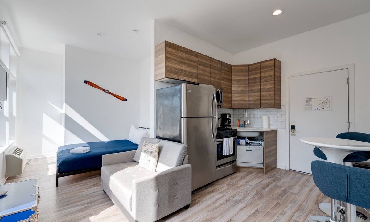 River West Apartment | Cabin 208 by 747 Lofts