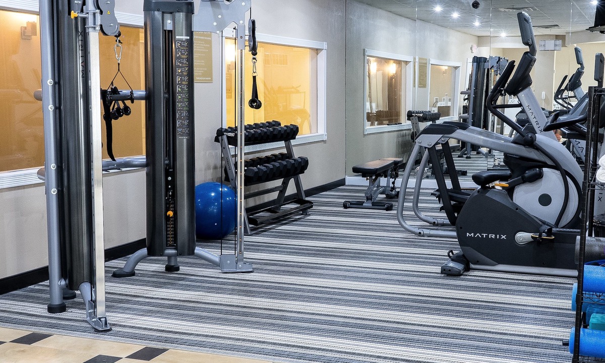 Stevensville Hotel | Candlewood Suites St. Joseph/Benton Harbor by IHG