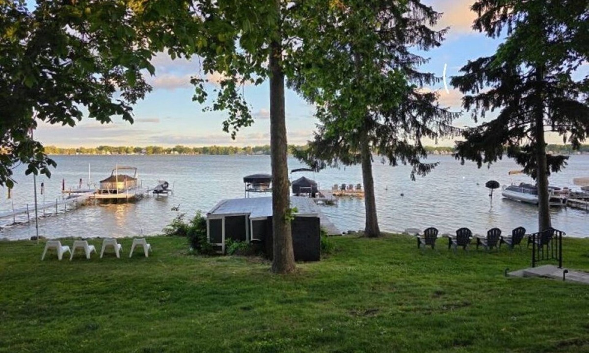 Manitou Beach-Devils Lake Cottage | Charming 3BR Waterfront Cottage on Devil's Lake with 90 Feet of Lakefront Living