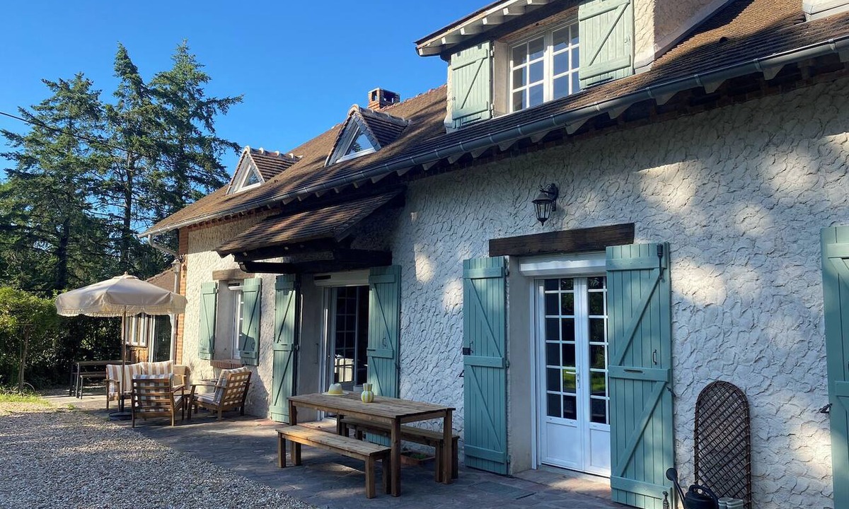 La Ferte-Saint-Aubin House | Charming estate for 10 people near Chambord