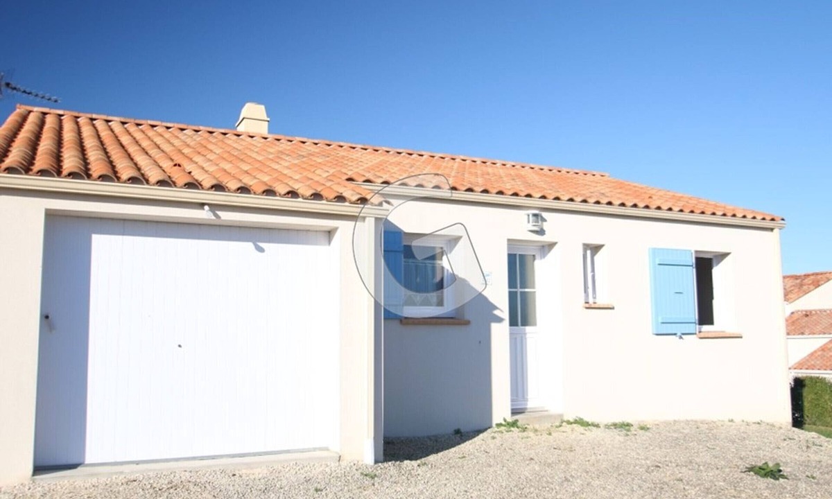 Saint-Vincent-sur-Jard House | Charming Holiday Home for 4 in Saint-Vincent-sur-Jard, Near Beach, Terrace, and BBQ