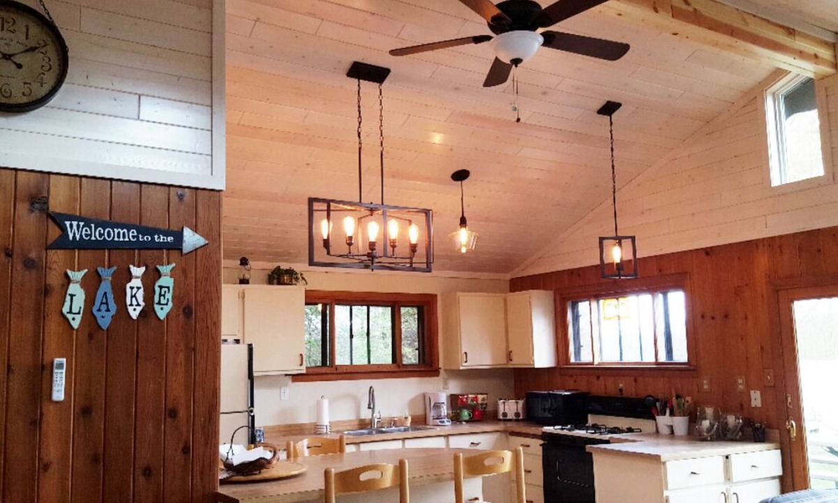 Alden House | Clams End on Clam Lake Bring Your Boat and Enjoy the Lakes