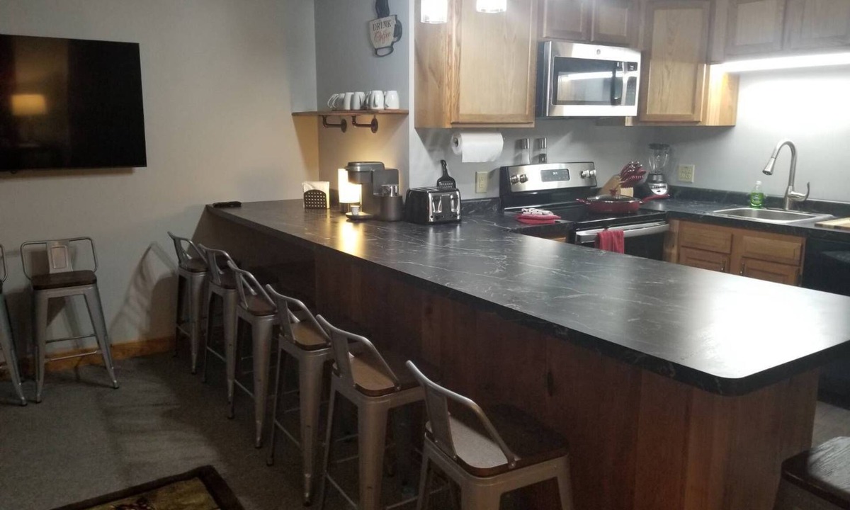 Chatham Apartment | Coalwood Trail-Large Group Unit #1-on snowmobile trail 8 near Pictured Rocks