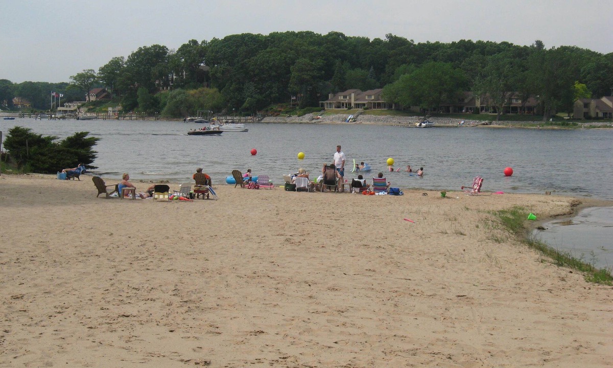 Spring Lake House | Coles Park @ Spring Lake/Grand Haven Booking SuMMeR 2028 since 2027 Booked