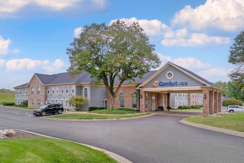 Plainwell Hotel | Comfort Inn Plainwell