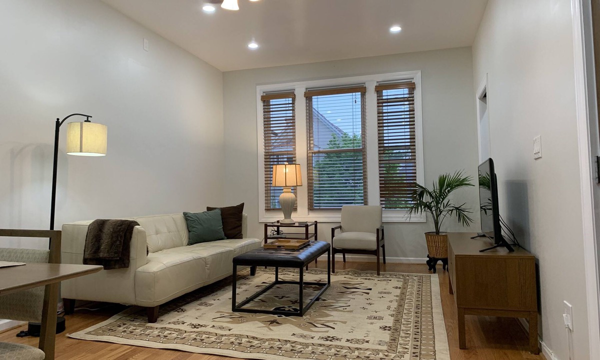 Logan Square Apartment | Convenient, bright 2 bed in the heart of Logan Square with free street parking