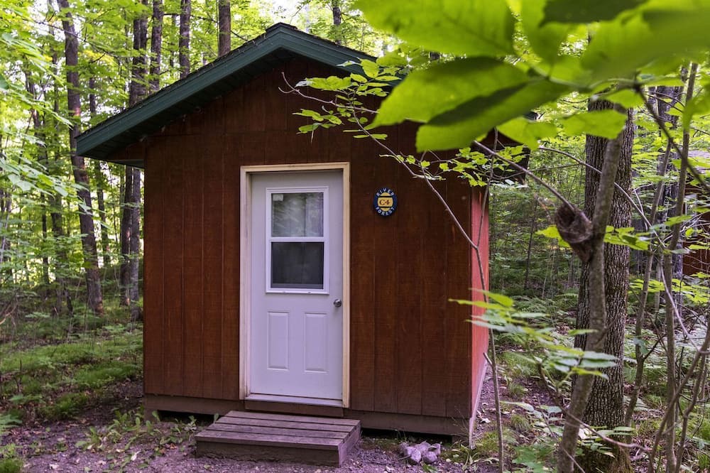 White Lake Cabin | Couples Cabin Close to Wolf River for a Peaceful Escape near White Lake, Wisconsin