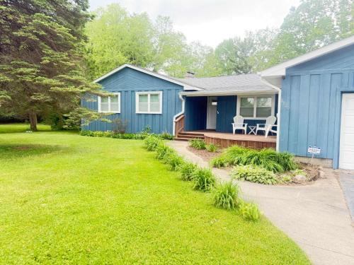 Wheeler House | Cozy Retreat Amidst Serene Nature- A Perfect Getaway