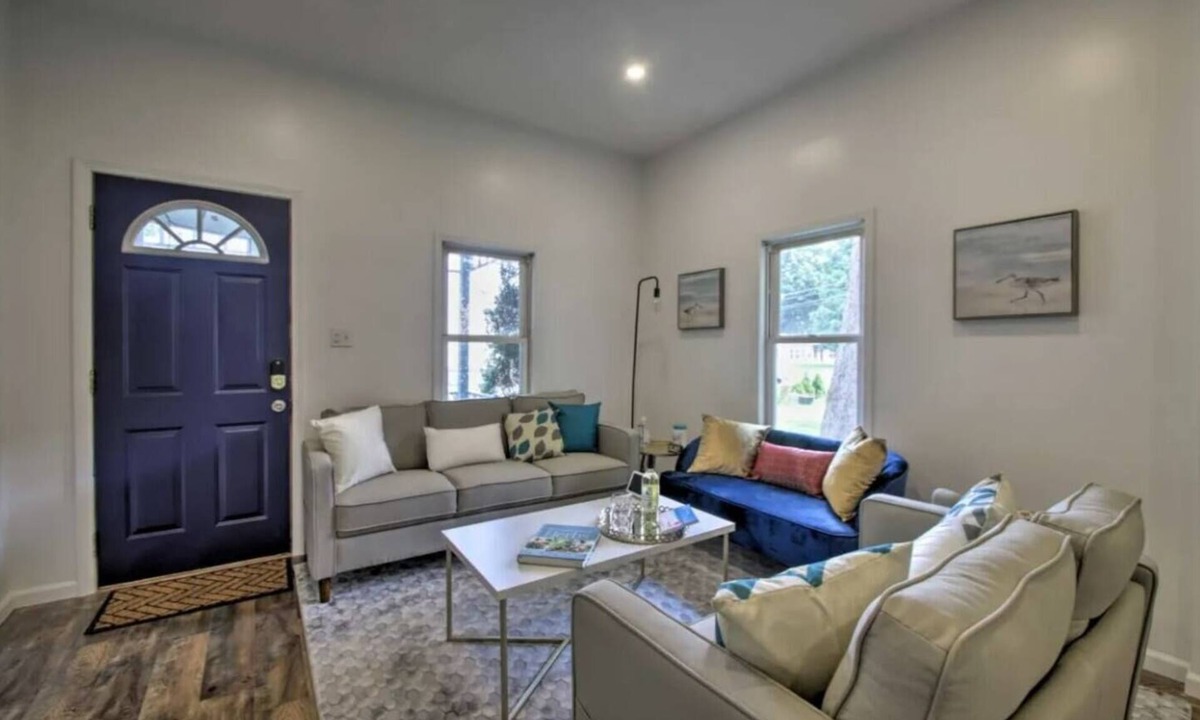 Chesterton House | Dunes Home – Walk to Town, Fenced Yard, Near Dunes | Valpo University | Dunes