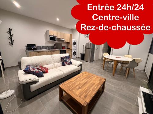 Mayenne Apartment | "En Roue Libre" 45m2 au calme centre-ville rez-de-chaussée