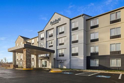 Hammond Hotel | Fairfield by Marriott Southeast Hammond, IN
