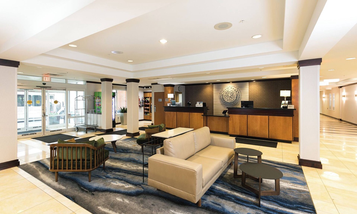 Oak Creek Hotel | Fairfield Inn & Suites by Marriott Milwaukee Airport