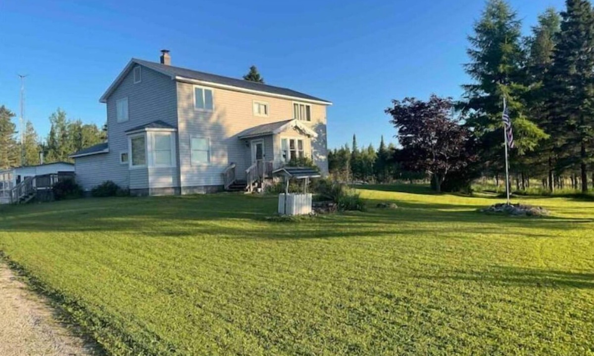 Engadine House | Farm house on 80 acres bring your horse too