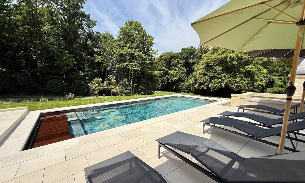 Anche House | Gîte du Château des Brétignolles - Heritage, pool and nature - Near Chinon