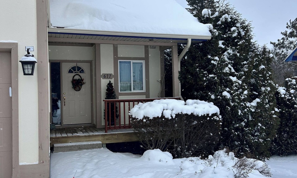 Gaylord Condo | Gaylord Home + Hottub, On Hole One of Otsego’s Classic