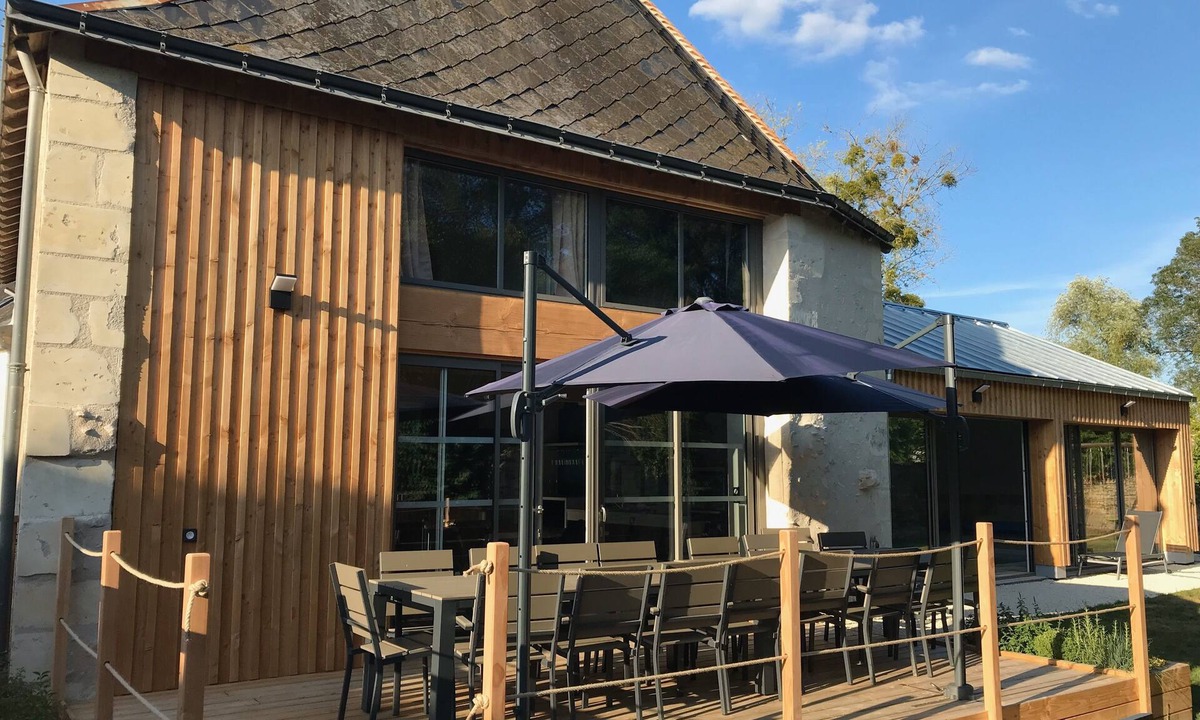 Azay-le-Rideau House | Gite l'Hermine, 15 pers, heated indoor pool, RDC PMR, enclosed garden