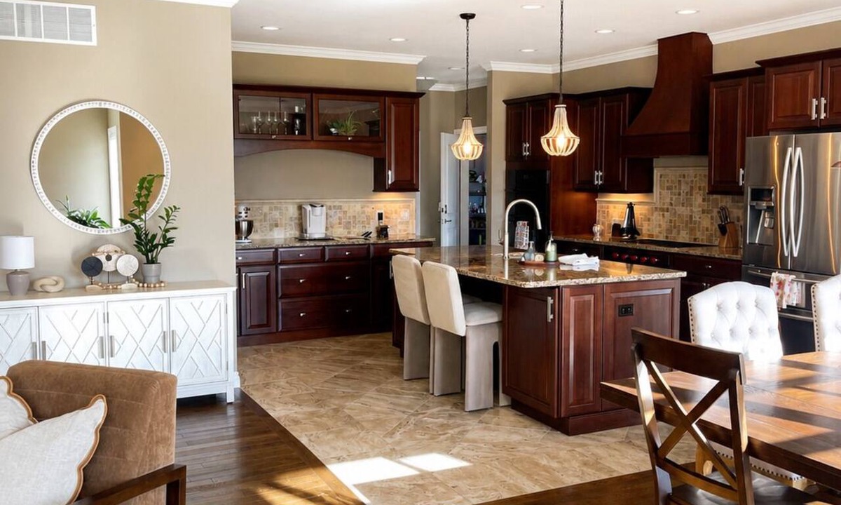 Acme House | Golfing, Equestrian Shows, & Sunsets!