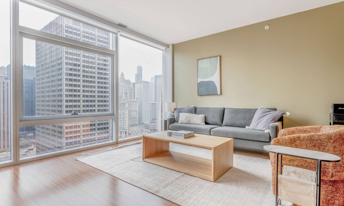 Streeterville Apartment | Gorgeous Streeterville 1BR w/Pool & Gym, nr Riverwalk, by Blueground