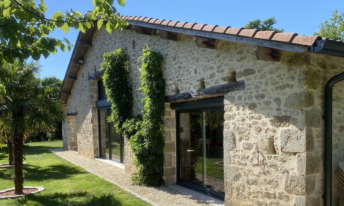 Mouilleron-le-Captif House | Grange de la Ménagerie, 300m2, 15 people in a quiet area
