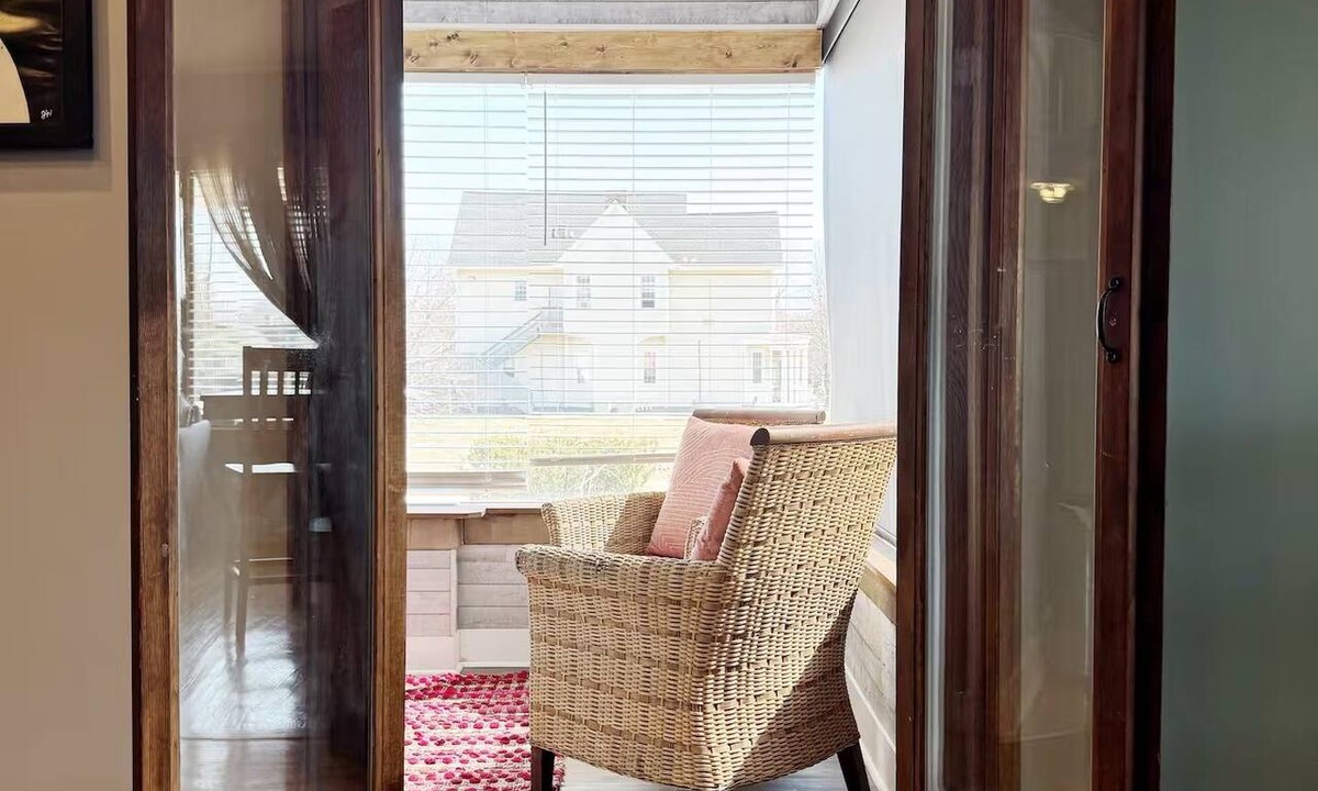 Evansville Apartment | Haynie's Home - 2BD/1BA Stylish Apt in Home