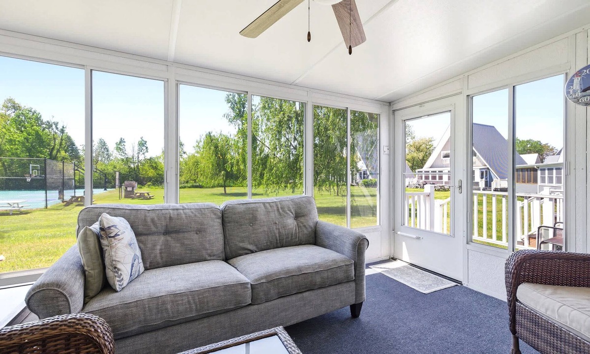 Stevensville Ski Chalet | Juniper Presents: Chalet #57 Nr Sports Courts & Beach - Amenities
