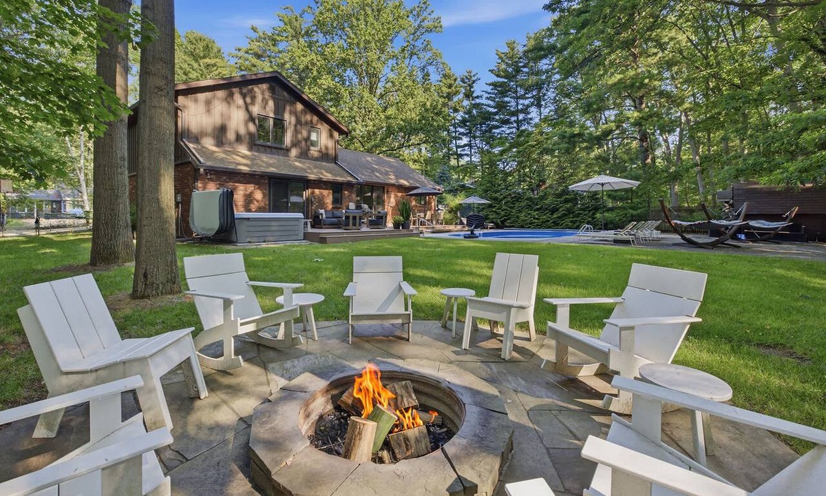 Shorewood-Tower Hills-Harbert House | Juniper Presents: Loma House - Pool, Hot Tub & Sauna walk to Lake MI