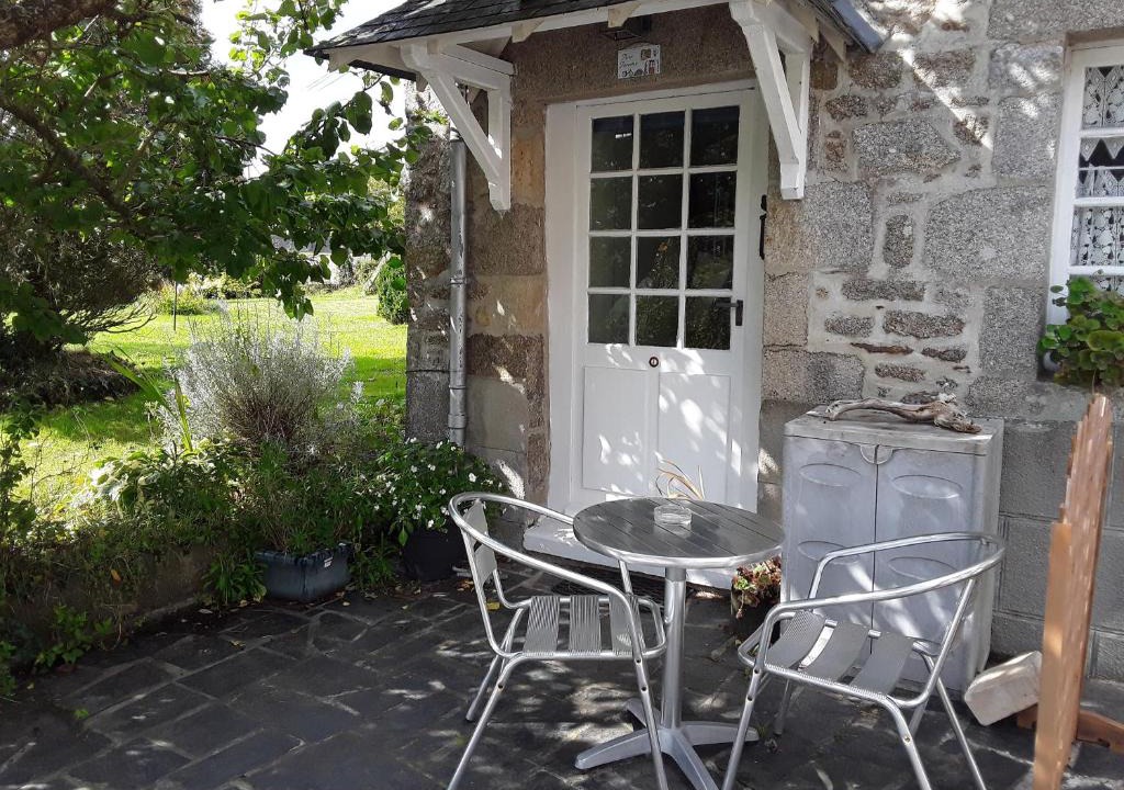 Trelivan House | Ker Jerome - Traditional Stone Breton Cottage near to Dinan