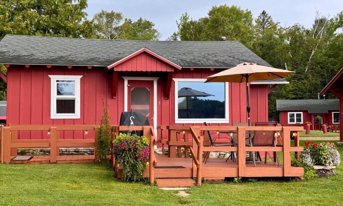 Trout Lake Cabin | Lakefront Cabin #3 on Frenchman Lake in Trout Lake, Michigan. Row boat included!