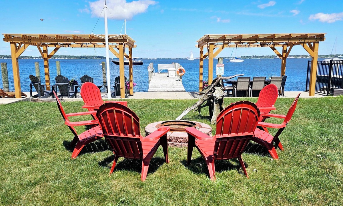 Beachwood-Bluffton House | Lakefront cottage on Muskegon Lake! Fire pit, 40' BOAT DOCK, near beach, shops