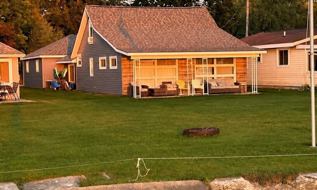 Decatur Cottage | Lakeside Getaway