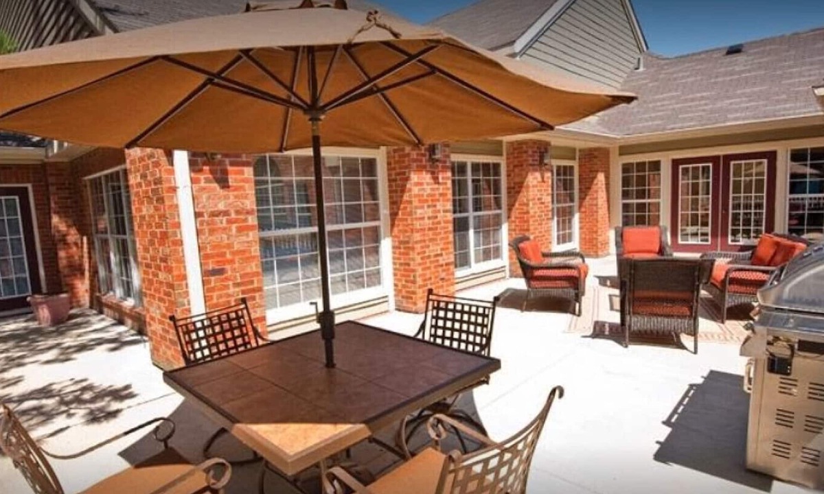 Chicago Apartment | Landing at The Green at Chevy Chase - 2 Bedrooms in Downtown Buffalo Grove