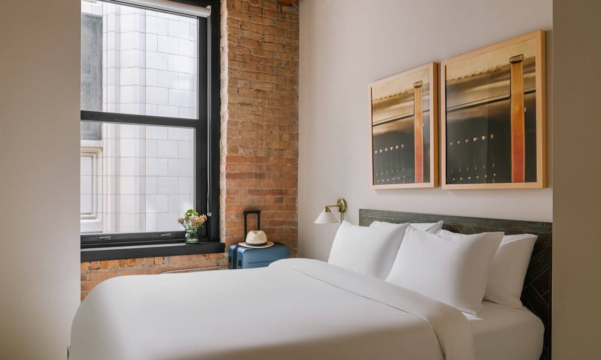 West Loop Gate Apartment | LIVN West Loop Chicago 1 BR
