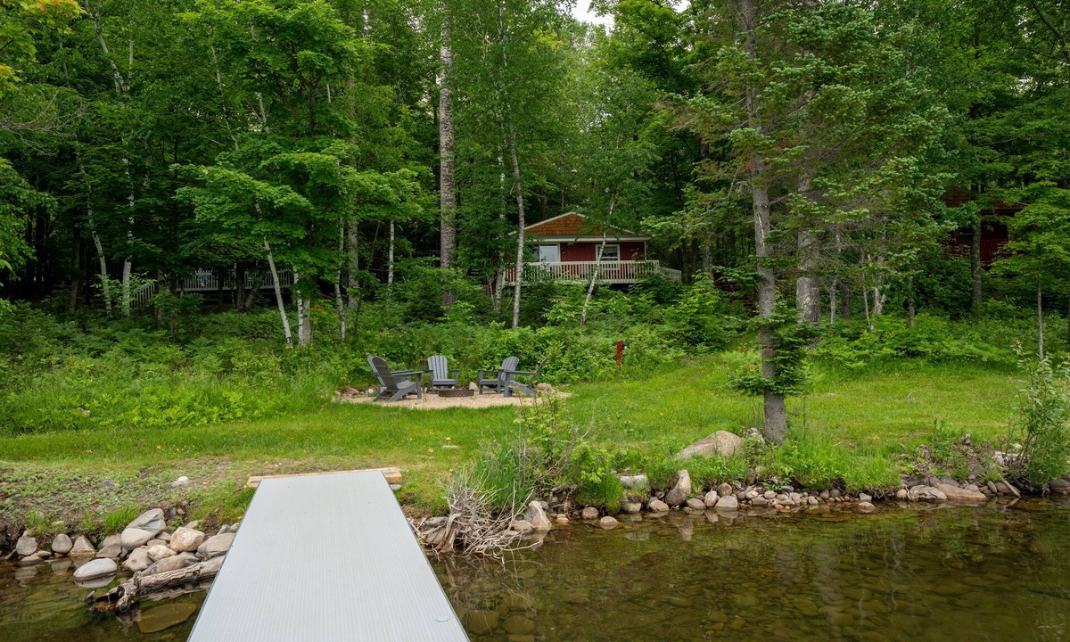 Iron River Cabin | Lone Pine: S'mores, Sunshine, and Stanley Lake Days